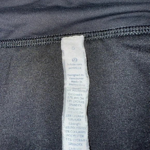 lululemon Speed Shorts Wee Are From Space size 6 - Picture 5 of 5